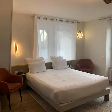 Logis Hôtel Saint Guirec Et De La Plage-3