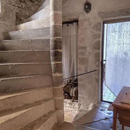 Maison Romane 1136-3