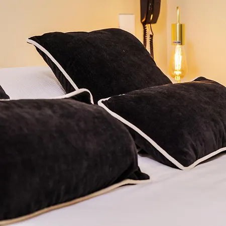Logis Hotel Le Parc-3