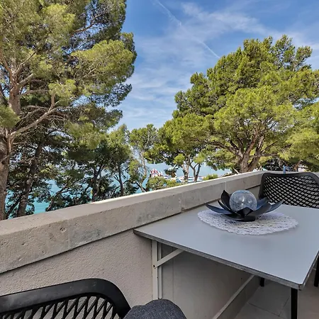 Beachfront Deluxe B&B-2