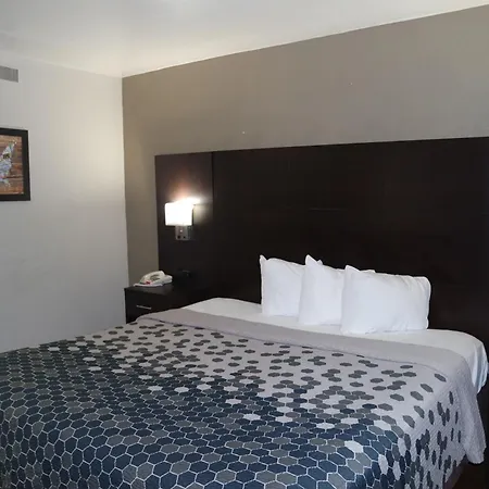 Travelodge By Wyndham North Charleston-2