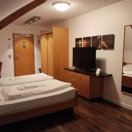 Hotel Germania-3