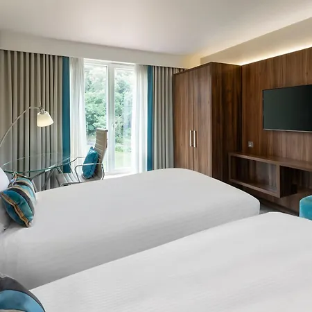 Courtyard By Marriott Edinburgh-2