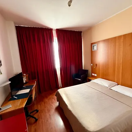 Executive Hotel-2