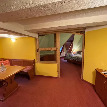 Hotel Zum Kanzler-3