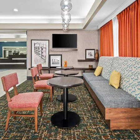 Hampton Inn Bloomington West-3