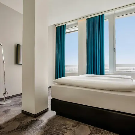 Motel One Muenchen-Campus-3