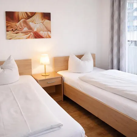 Hotel Discovery-2