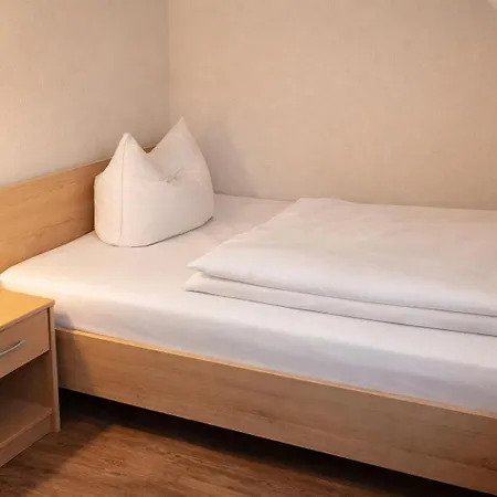 Hotel Discovery-3