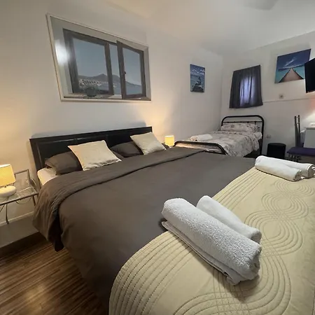 Damira Rooms-2