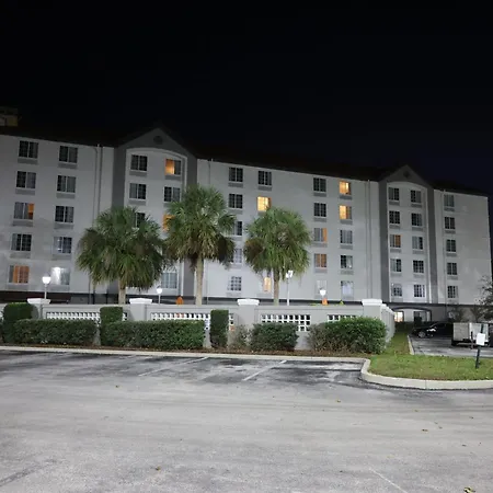 La Quinta Inn And Suites By Wyndham, Ocala-3