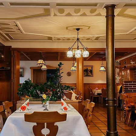 Hotel Restaurant Zum Hirschen-3