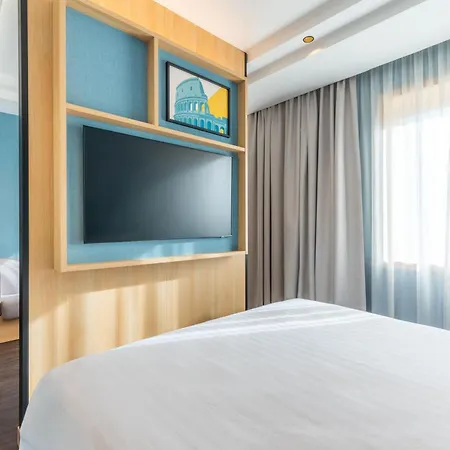 Hilton Garden Inn Rome Colosseum-2