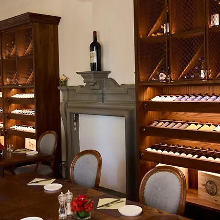Art Hotel Villa Agape - Place Of Charme-3
