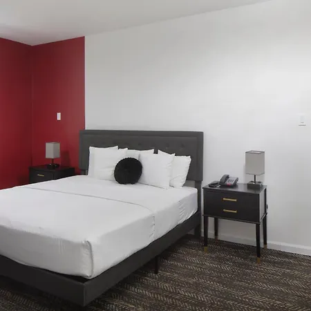 Ramada By Wyndham Jersey City-3