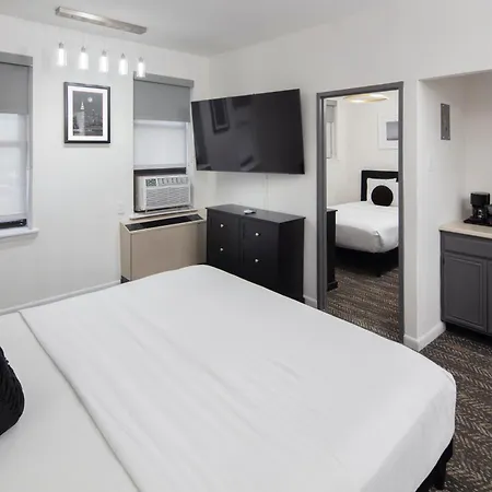 Ramada By Wyndham Jersey City-2