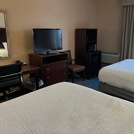 Days Inn By Wyndham Duluth Lakewalk-2