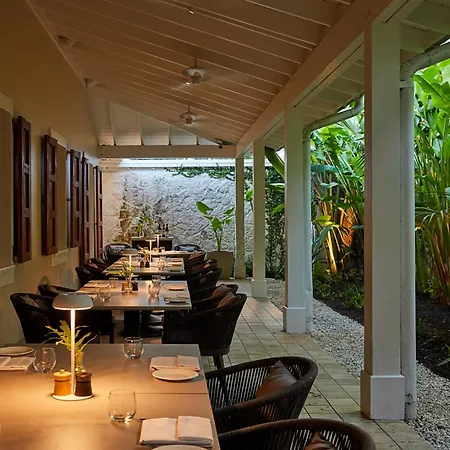 The Island House-2