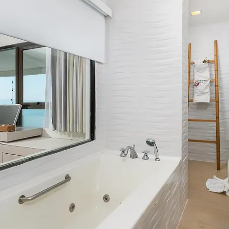 Jomtien Palm Beach Hotel & Resort - Family-Friendly-2