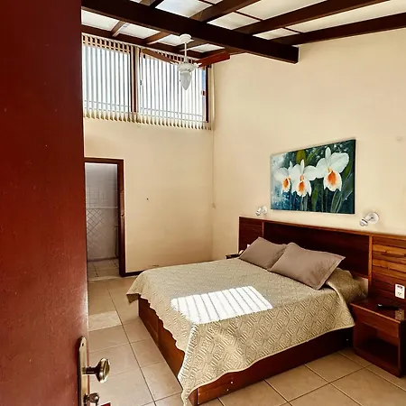 Hotel Dominguez Plaza-2