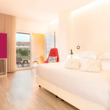 Ride Surf Resort & Spa Peniche-3