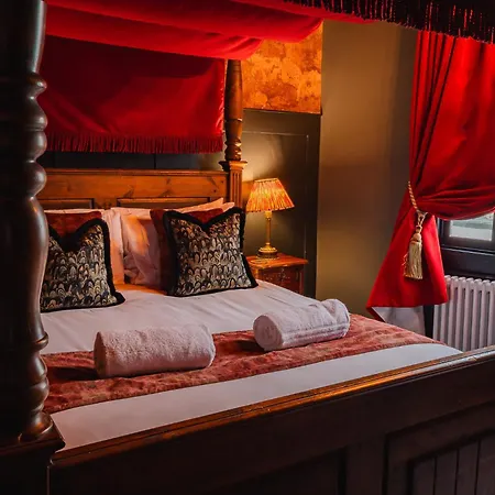 Golden Fleece York-2