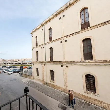 Ortigia Mastrarua Rooms-3