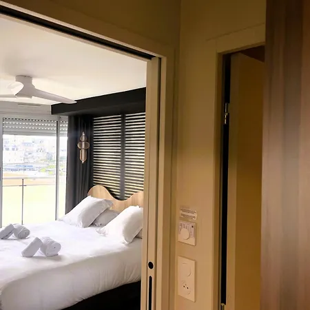 Best Western Hotel Le Crystal Dinard-3