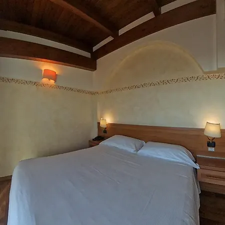 Hotel Aurora-2