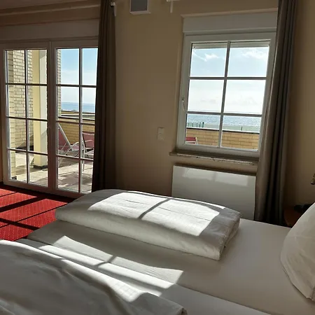 Strandhotel Grömitz-3
