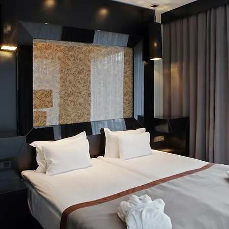Platinum Palace Boutique Hotel & Spa-3