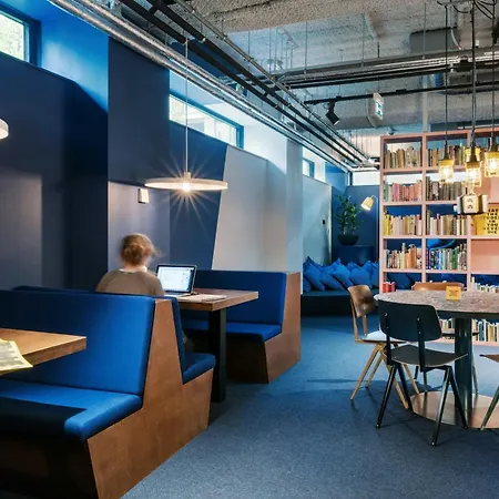 The Social Hub Amsterdam West-2