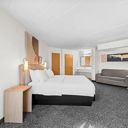 Spark By Hilton Cedar Falls-3