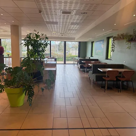 Ibis Styles Flers-3