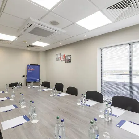 Holiday Inn Express London Croydon By Ihg-3