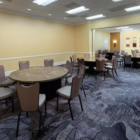 Hilton Charlotte Uptown-3