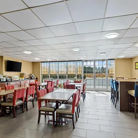 Comfort Inn & Suites Lakeland North I-4-2
