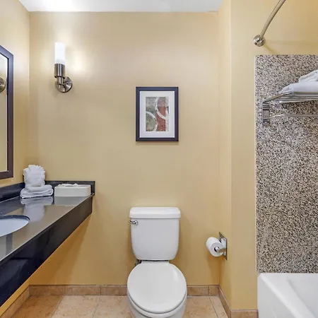 Comfort Suites Blythe-3