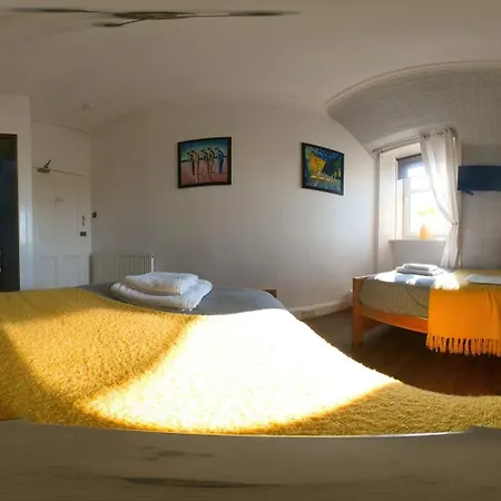 Dalmore Lodge Guest House-2