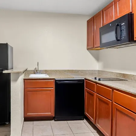 Quality Inn & Suites Lexington-3