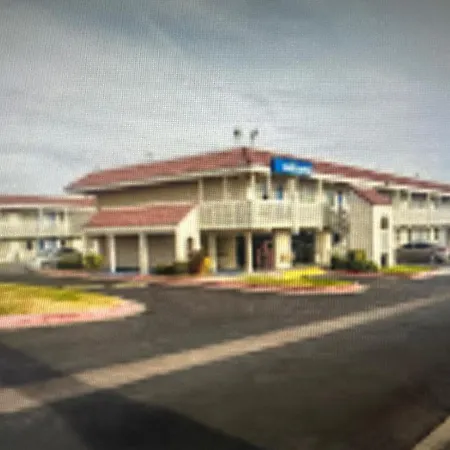 Motel 6 El Paso East-3