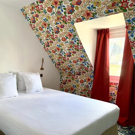 New Hotel République-3