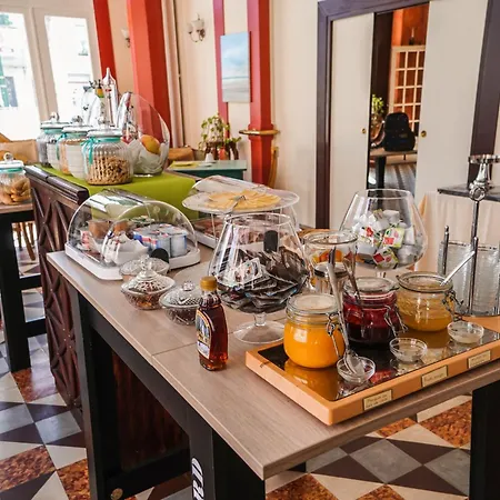 LOGIS Hotel Majestic Chatelaillon Plage - La Rochelle-3