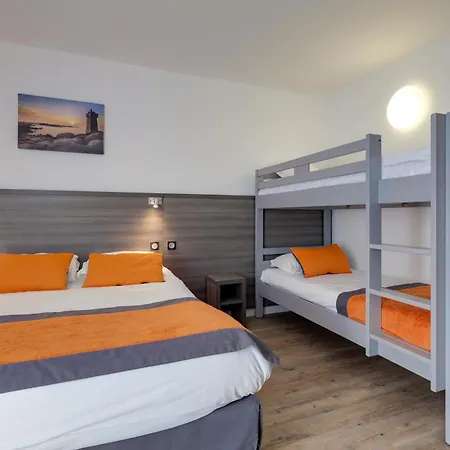 Brit Hotel Golfhotel Saint Samson-3
