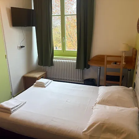 Hotel Couleurs Sud avec ascenseur et restaurant Gare - Centre ville Charleville-Mézières-3