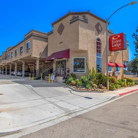 Econo Lodge Inn & Suites Fallbrook Downtown-2