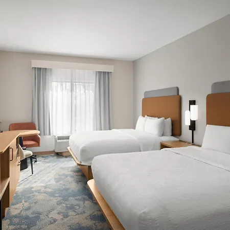 Hampton Inn & Suites Ontario-2