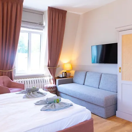 Hotel Germania-3