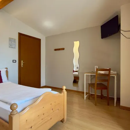 Casteluce Hotel Funivie-3