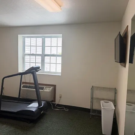 Iron Mountain Inn & Suites Mi Us 2-3